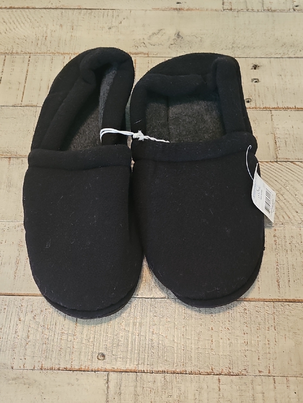 Mens Cozy Black Slip-On Slippers NWT